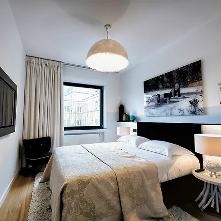 Charles - Grand Place Apartmanhotel