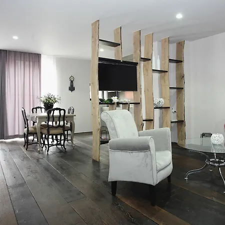 Aparthotel L'Impronta Aparthotel 4*