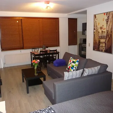 Chez Esmara Et Philippe Apartment Brussels