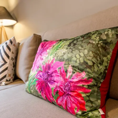 Apartment Smartflats Design - Schuman *