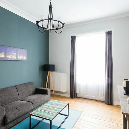 Aparthotel Urban Eu