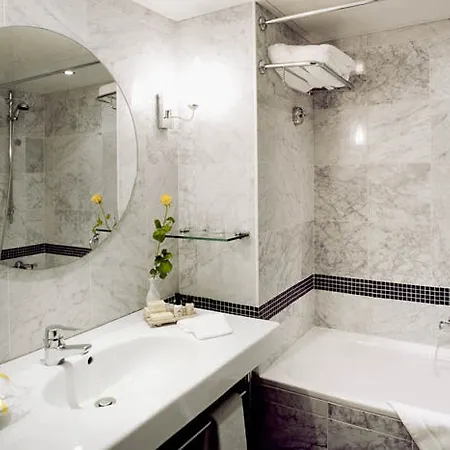 Crowne Plaza Europa ホテル 4*