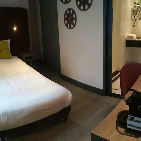 Marivaux 4*