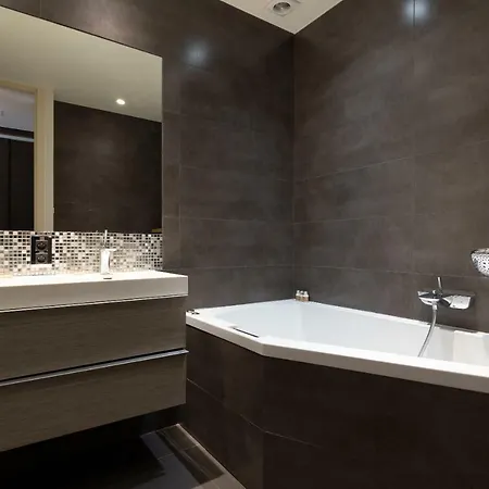 Luxury Oasis Apartment *