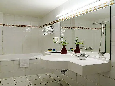 Отель Hotel Brussels Брюссель