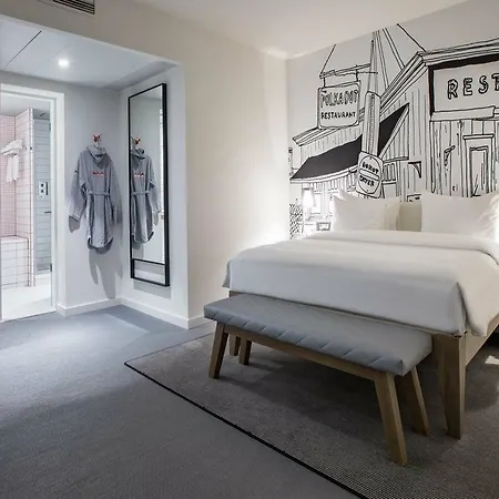 Radisson Red Brussels Hotel 4*