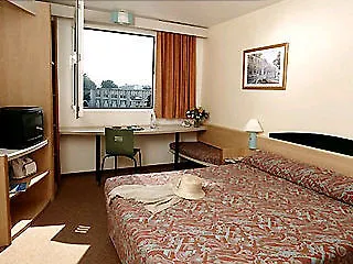 Hotel Ibis Expo Atomium 3*