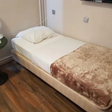 Hotel Queen Mary Bruxelles
