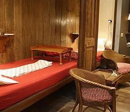 La Roulotte De Marguerite 5* Ixelles
