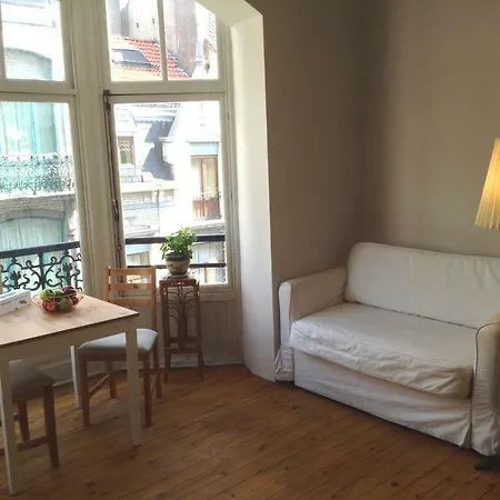 Art Nouveau Floral Apartment Brussels