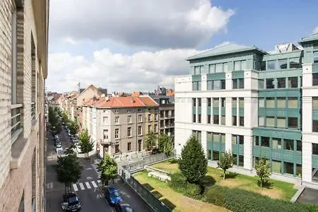 Apartment Spacious Design In *
