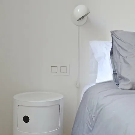 Mia's Flat Bed & Breakfast Brussels