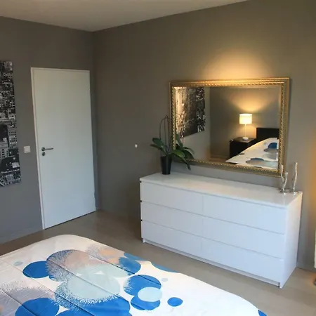 Spacious Design In Apartment