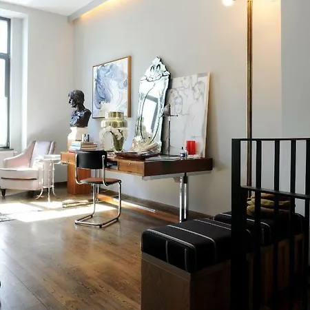Luxe Duplex Grand Place Apartman *