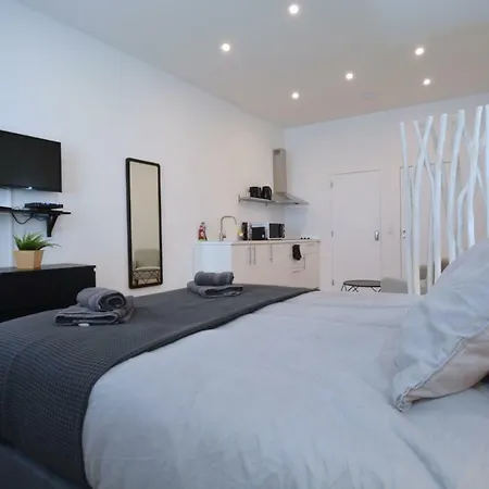 N°9 Boutique Samedi 16 Apartment