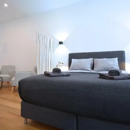 N°9 Boutique Samedi 16 Apartment Brussels