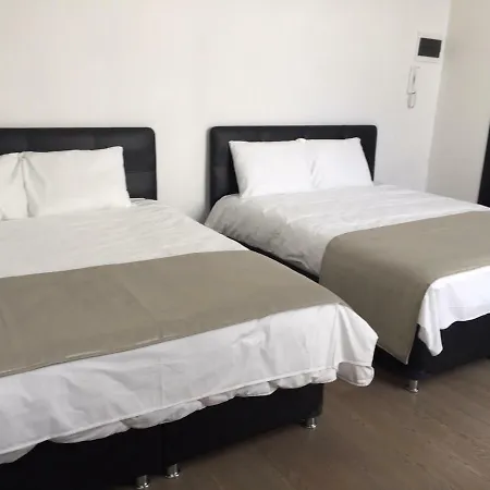 Van Lint Gare Du Midi Apartmán *