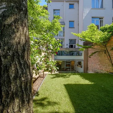 1bd With Garden Brugmann Area Bruksela