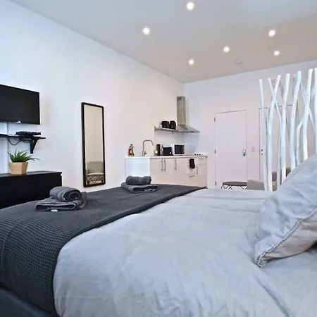 N°9 Boutique Samedi 16 Apartment