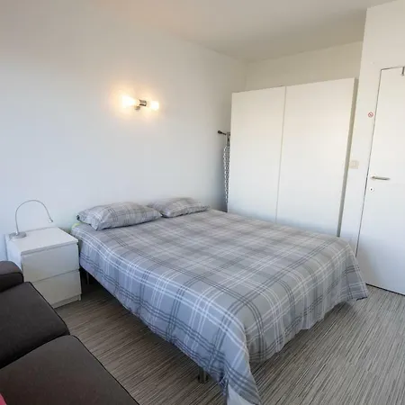Апартаменты Woluwe Near Ucl-2 Bedrooms Max 4 Guests Брюссель