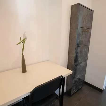 Woluwe Near Ucl-2 Bedrooms Max 4 Guests *