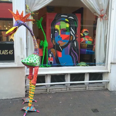 Favela Chic Cultural Atelier * Brussels