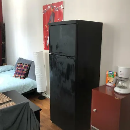 Cosy Barriere/parvis St Gilles Apartament