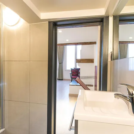 Agora Grand Place 3* Bruksela