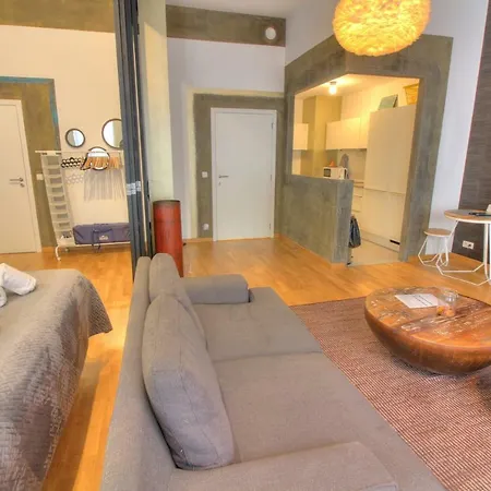 Ay Flat - Grand Place - Bourse Apartment