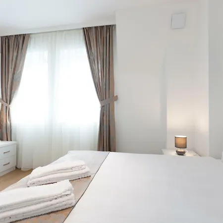 Ay Flat Apartman Brüsszel