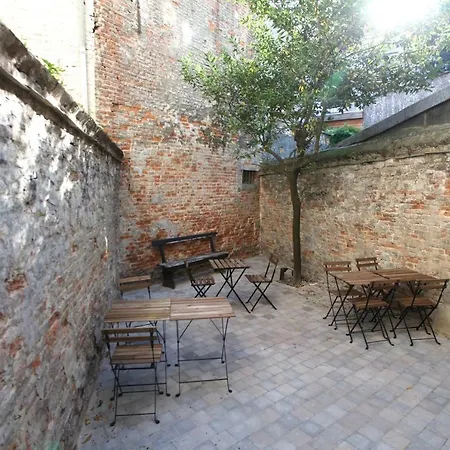 Coeur Sablon Guest house *