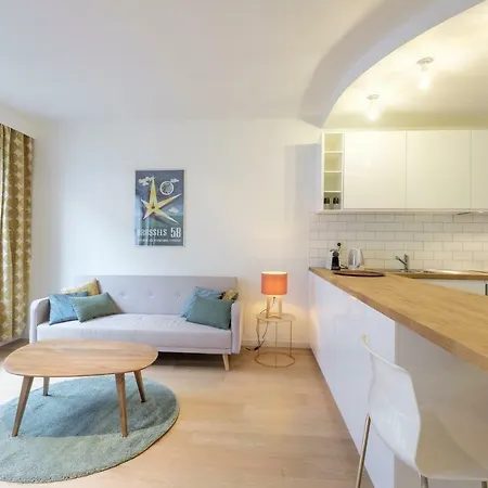 Апартаменты Functional Housings 2 Steps From Grand Place