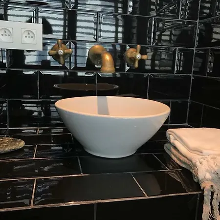 14 Rue Ernest Gossart * Brüksel