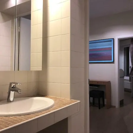 Olives 3* بروكسل