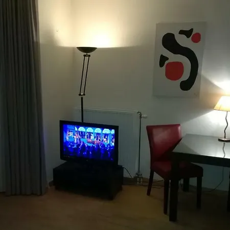 Luxury Studio In Queen's Park Residences