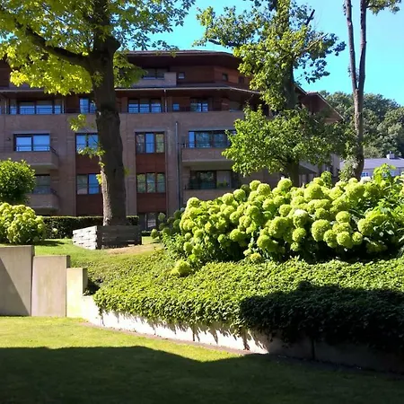 Luxury Studio In Queen's Park Residences