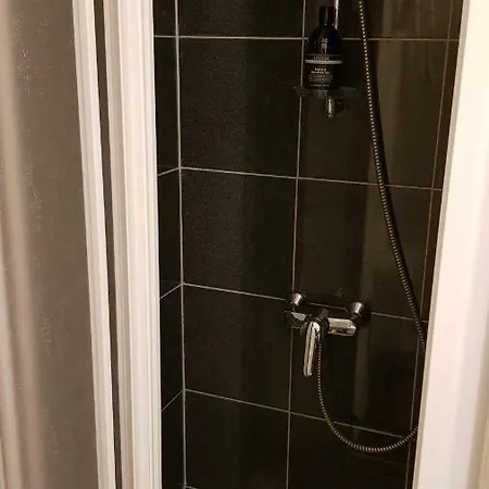 Luxury Studio In Queen's Park Residences