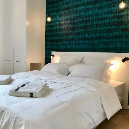 Happy House Apartment *