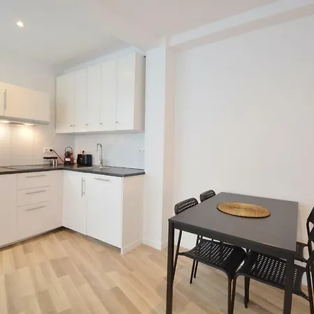 2 Eglises 92 Apartment *