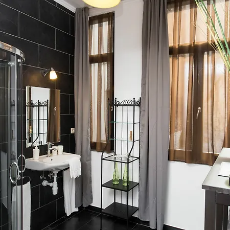 Gasthuis La Casa Bxl 3*