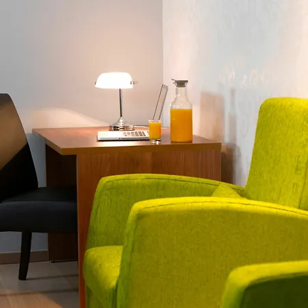 Thon Florence Aparthotel 4*