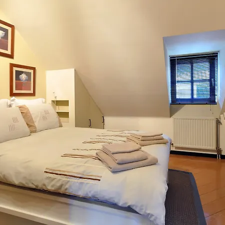 Be&be Sablon 12 Apartment