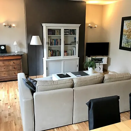 Bright And Modern With One Bedroom In The Center Of Bru