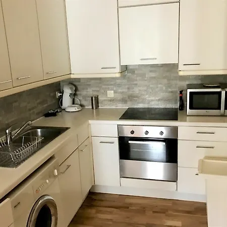 Bright And Modern With One Bedroom In The Center Of Bru Brüsszel