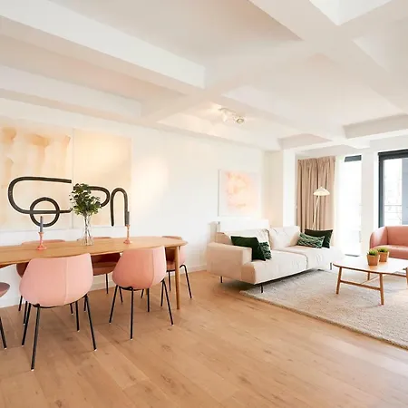 Bright & Modern - Minutes Away From Grand Place شقة