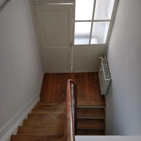 Center Flat