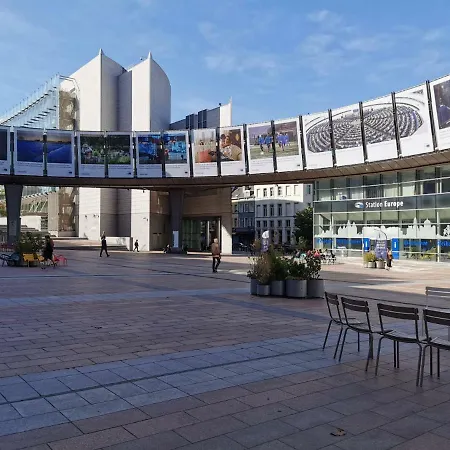 Cosy Europarlament 公寓 *