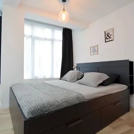 2 Eglises 92 Apartment *