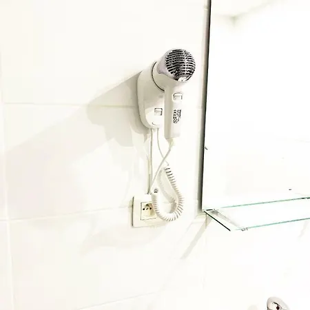 Hive Midi Center Gæstehus 3*