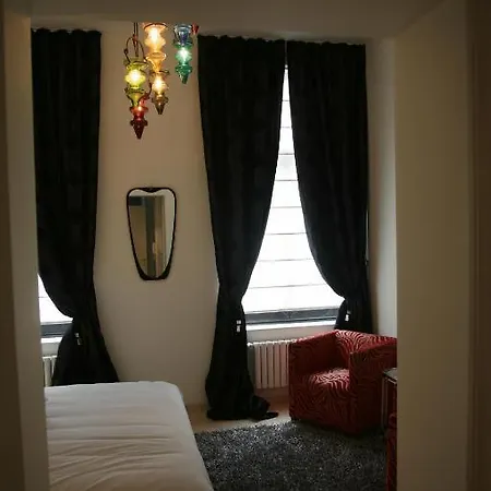 Sablon-aire Suites 公寓 *